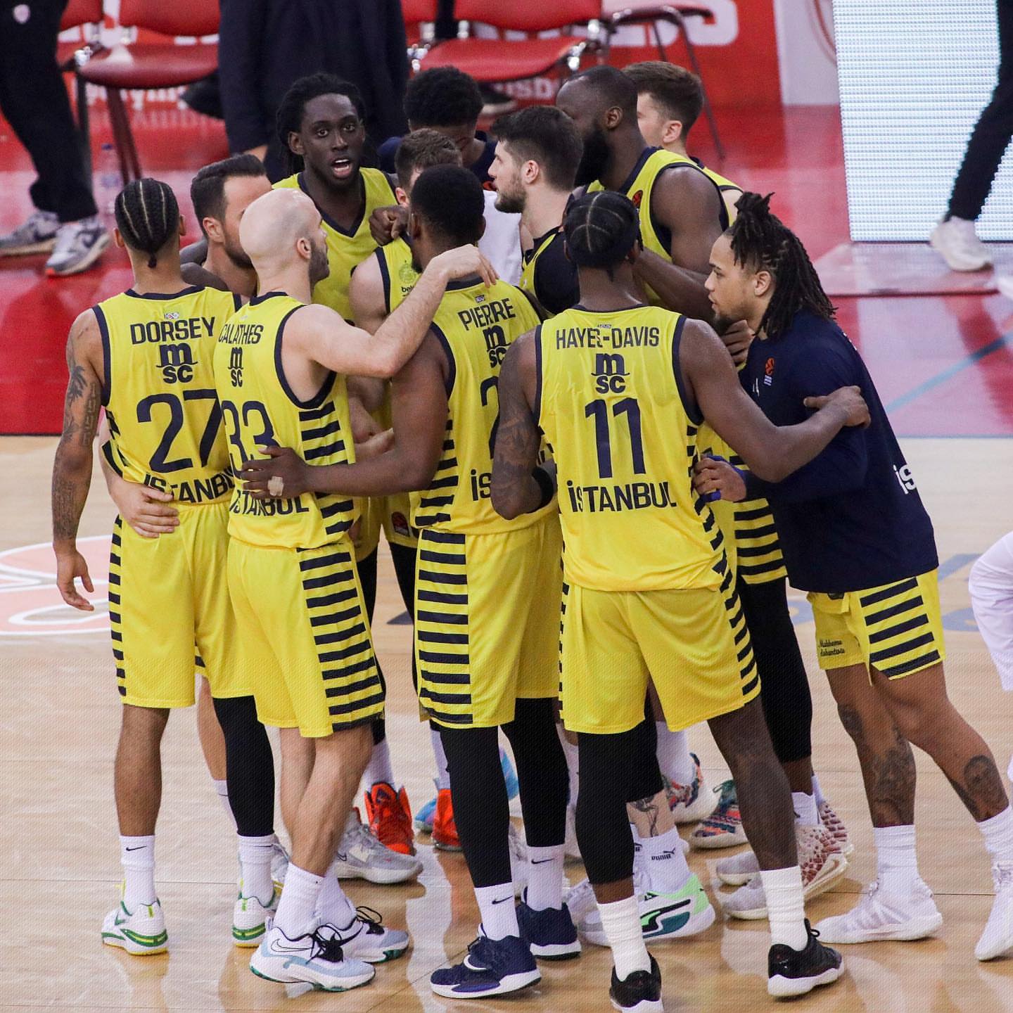 英超：阿森纳客场3-1击败诺维尔（阿森纳英超客场3-1击退诺维尔）