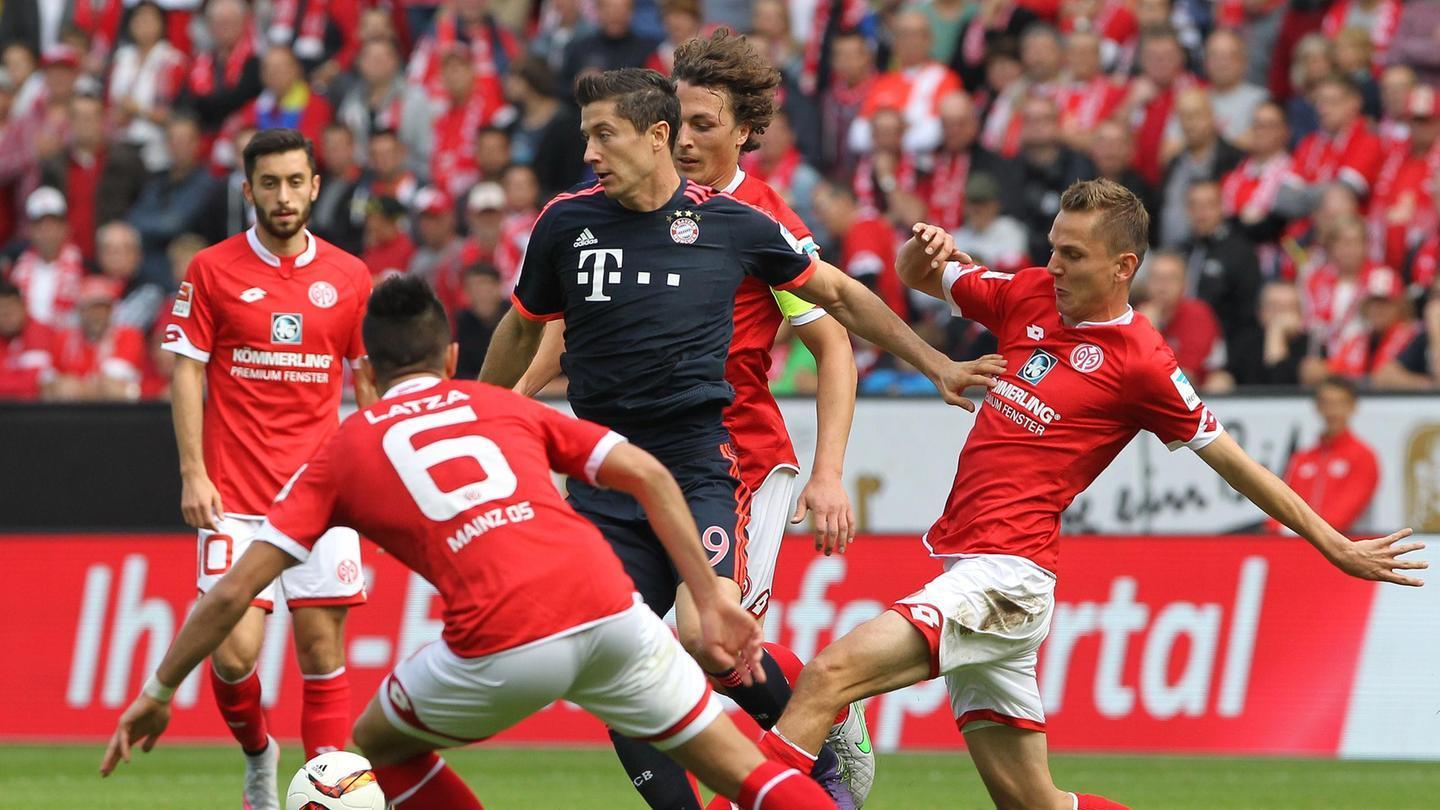 拉姆：基米希已证明能胜任中场和右后卫，8号位是他理想位置（拉姆：基米希能胜任中场与右后卫，最佳位置是8号位）