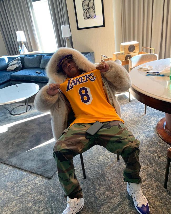 阿斯：齐达内重返皇马的传闻不属实，他明夏将接手法国队（阿斯辟谣：齐达内无缘重返皇马，预计明夏执掌法国队）