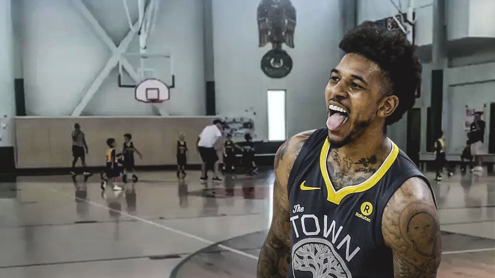 意甲前瞻：佛罗伦萨、尤文近期双双换帅，此役谁将笑到最后？（意甲前瞻：佛罗伦萨与尤文双双易帅，今夜鹿死谁手？）