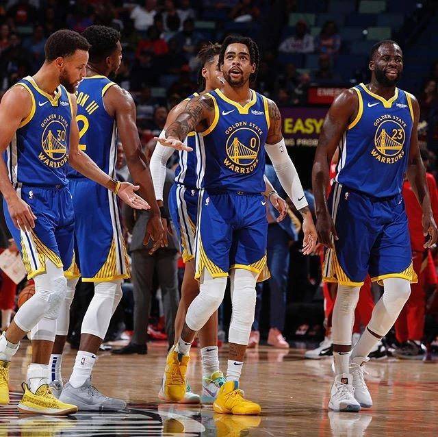 NBA：独行侠爆冷击败雄鹿（NBA：独行侠掀翻雄鹿上演冷门）