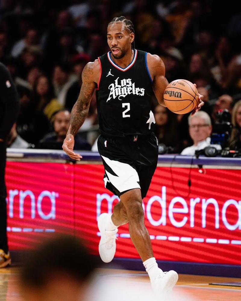 斯基拉：尤文未谈妥麦肯尼续约，两家意甲俱乐部已与球员接触（斯基拉：尤文与麦肯尼续约仍未达成，已有两支意甲队联系球员）