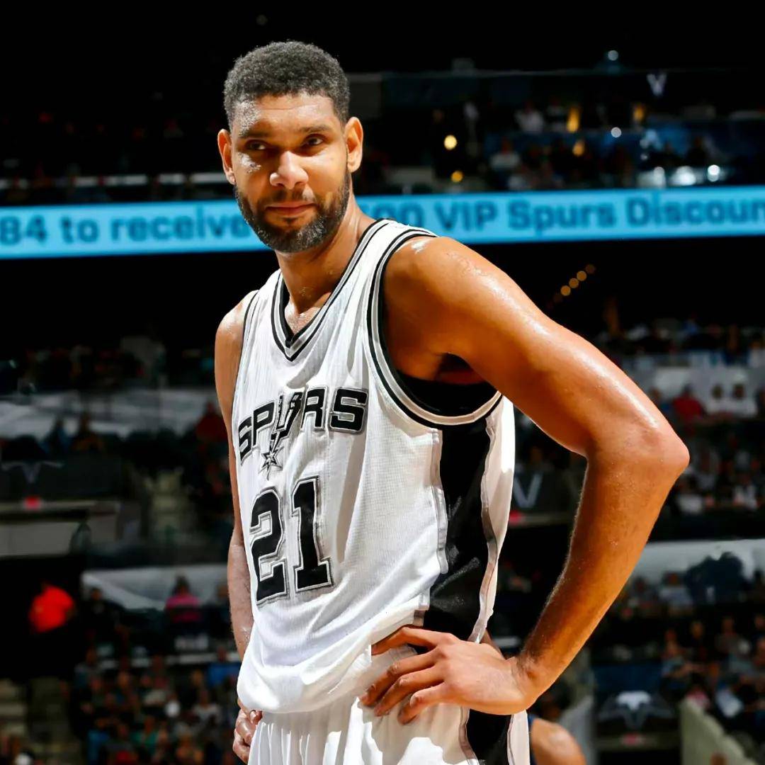 意媒：上个月跖骨骨折的梅雷特还将缺阵20天，意超杯有望复出（意媒：梅雷特上月跖骨骨折，预计再缺阵20天，意超杯或将复出）