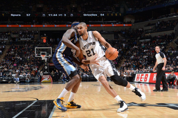 许利民：希望本赛季实现五上五下 这样能更好发挥球员主观能动性（许利民盼本季实行“五上五下”，更好激发球员主观能动性）