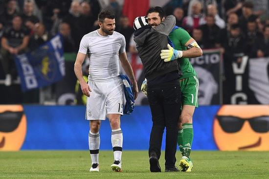 RMC：巴黎圣日耳曼与小将姆巴耶续约至2028年（RMC：姆巴耶与巴黎圣日耳曼续约，合同至2028年）