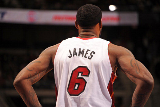 莫雷托：巴萨、马竞、尤文图斯都希望免签伯恩茅斯中卫塞内西（莫雷托称：巴萨、马竞、尤文均有意以自由身签下伯恩茅斯中卫塞内西）