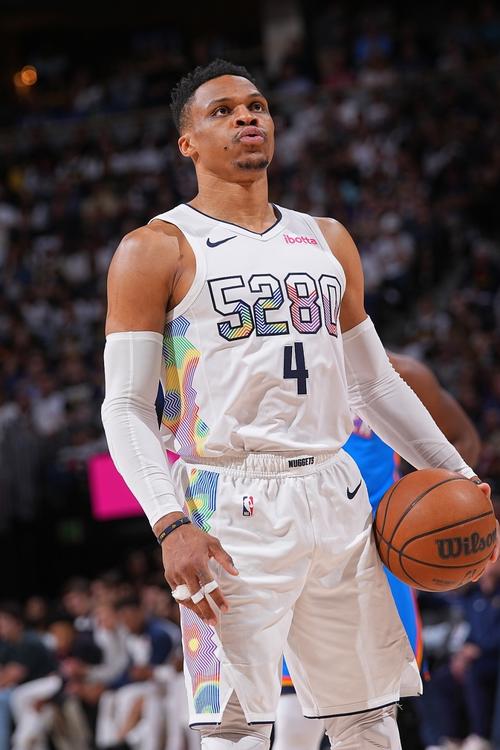 英超前瞻：利物浦4战不败状态回升，布莱顿获誉英超绝杀王（英超前瞻：利物浦近4场不败状态回暖，布莱顿获封绝杀之王）