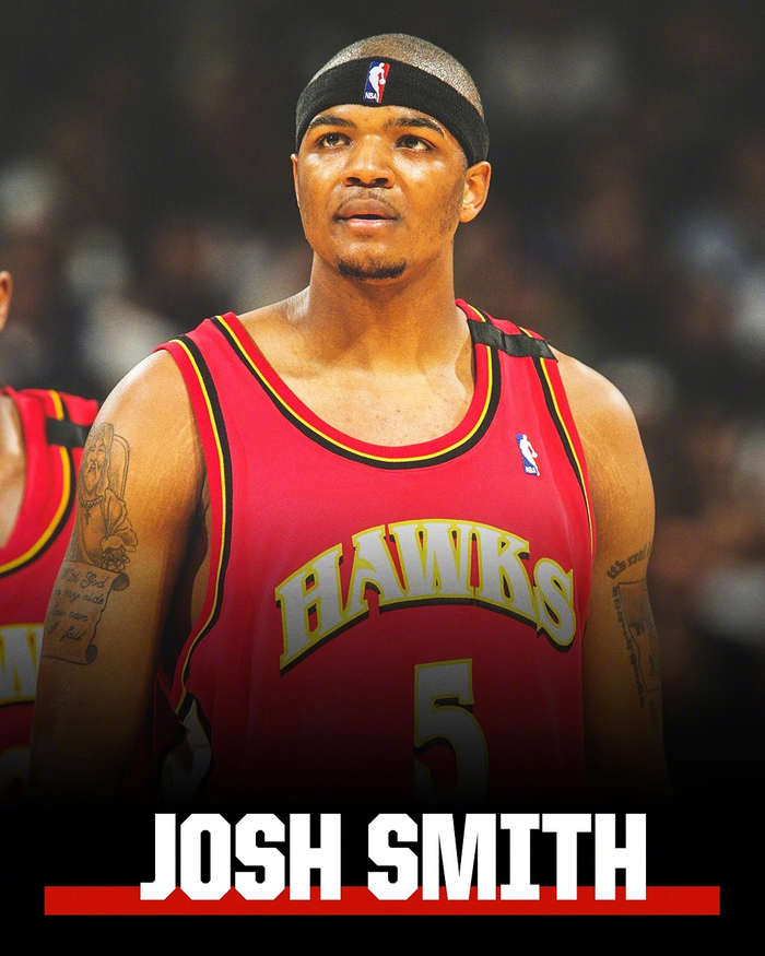 托蒂：米兰双雄和那不勒斯是意甲夺冠热门，悬念会持续到最后（托蒂：意甲争冠看米兰双雄与那不勒斯，胜负要到最后揭晓）